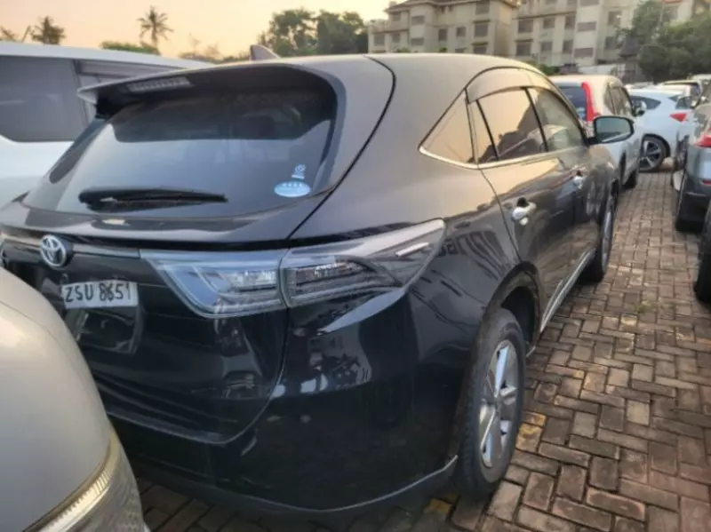Toyota Harrier   - 2014