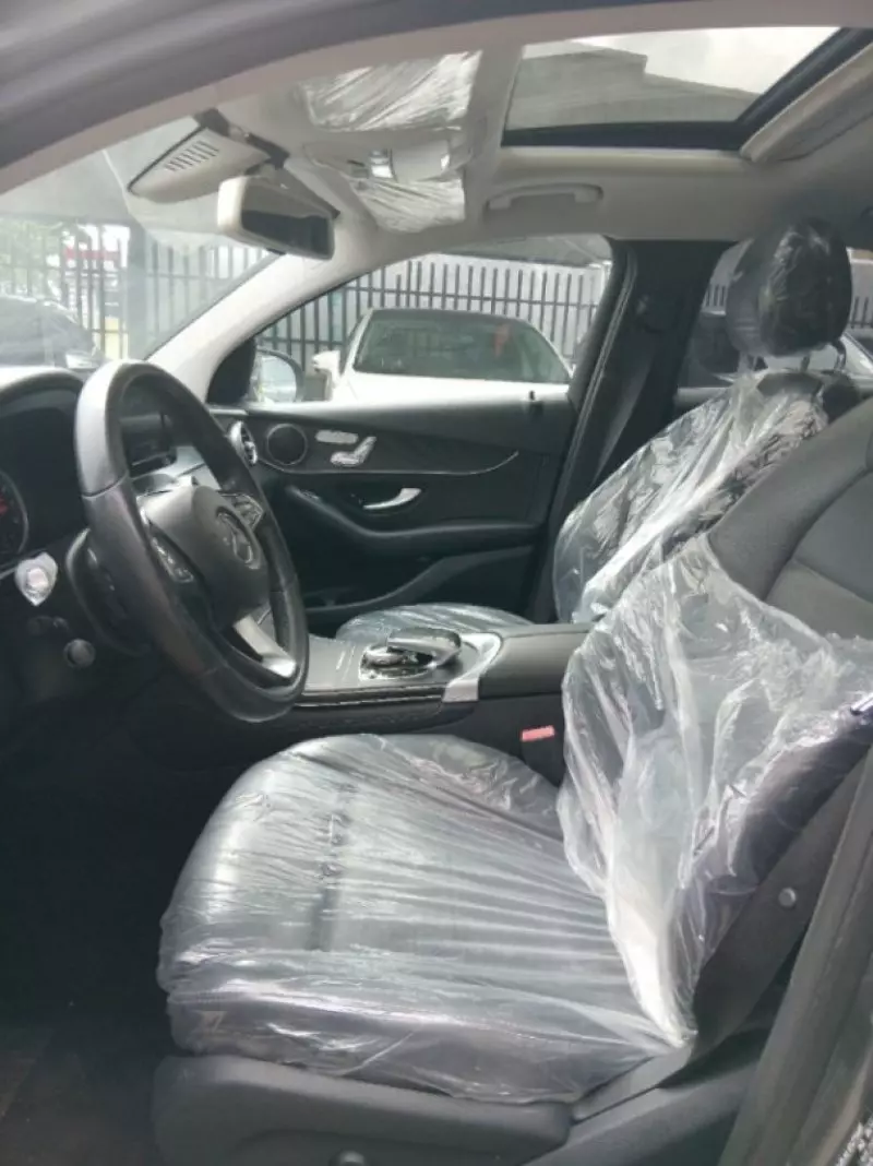 Mercedes-Benz GLC 300   - 2017