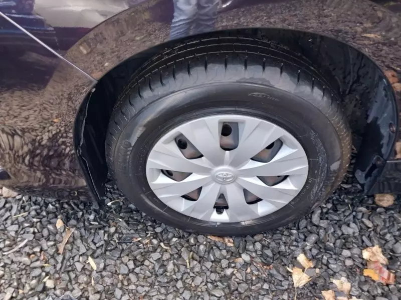 Toyota Noah   - 2016