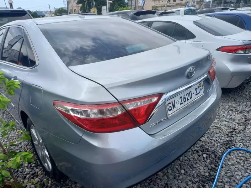 Toyota Camry   - 2015