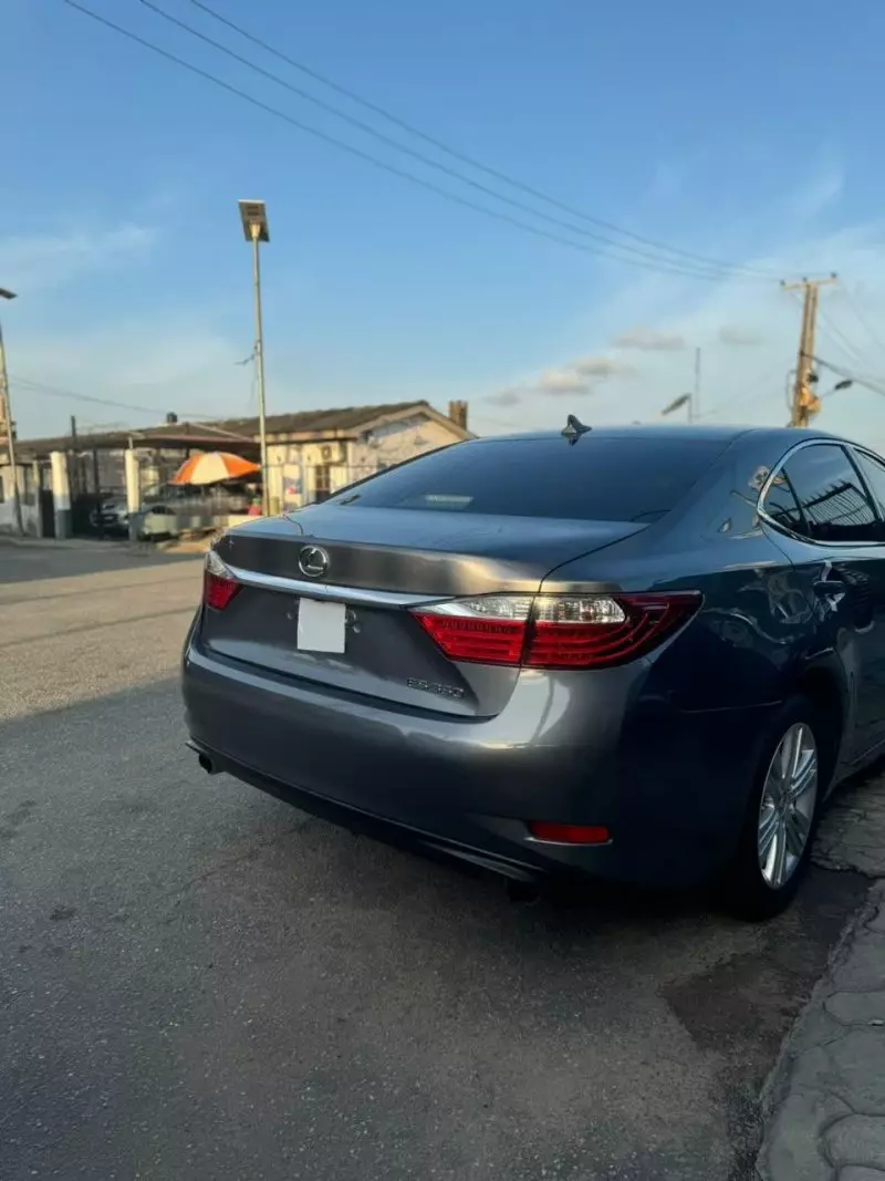 Lexus ES 350   - 2013