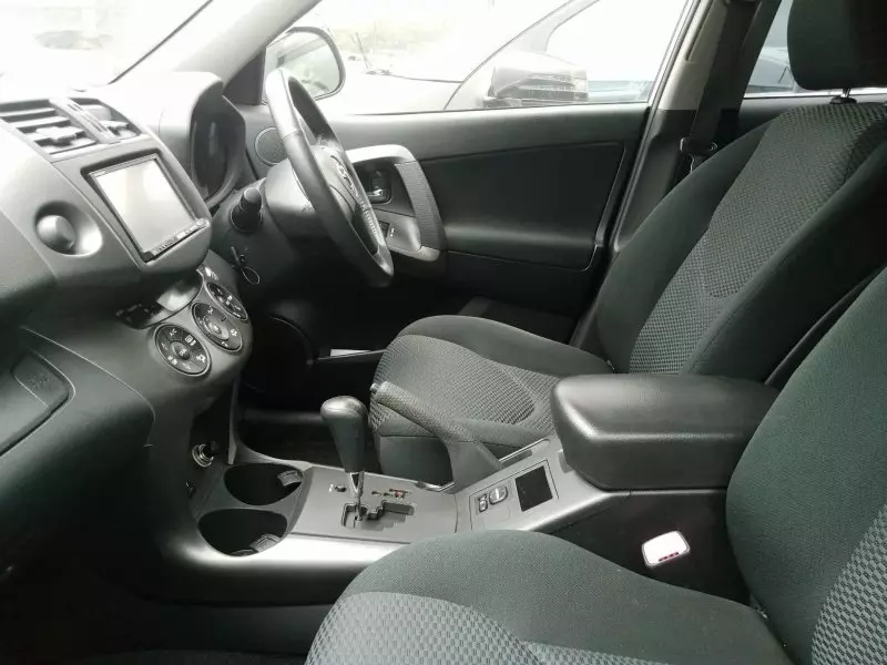Toyota RAV 4   - 2011