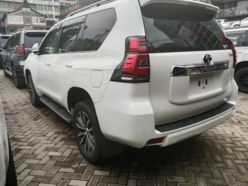 Toyota Landcruiser Prado   - 2019