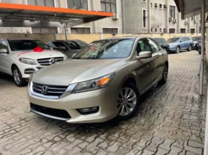 Honda Accord   - 2014