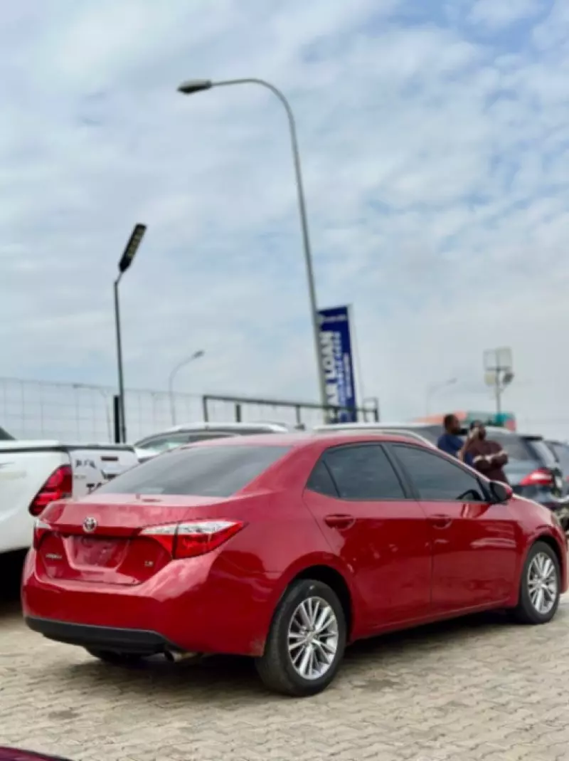 Toyota corolla   - 2014