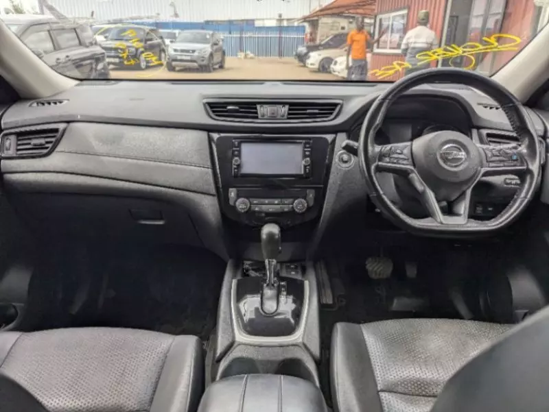 Nissan X-Trail - 2018