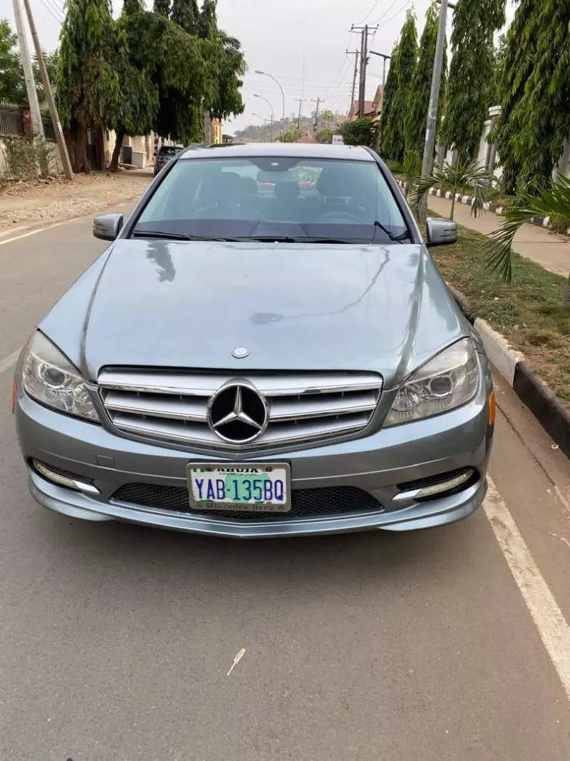 Mercedes-Benz C 300   - 2011