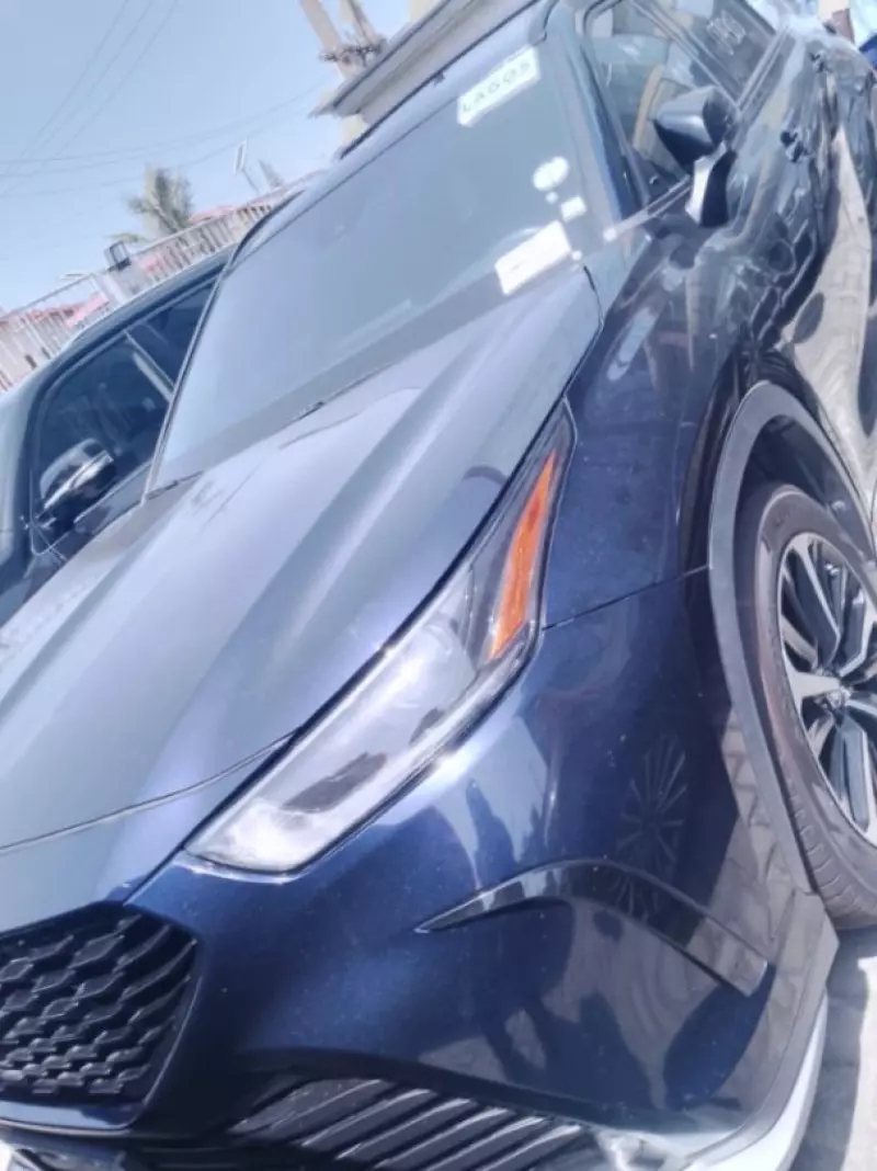 Toyota Highlander - 2021