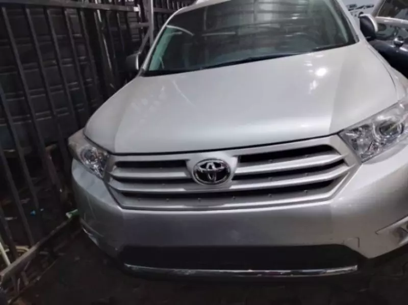 Toyota Highlander   - 2010