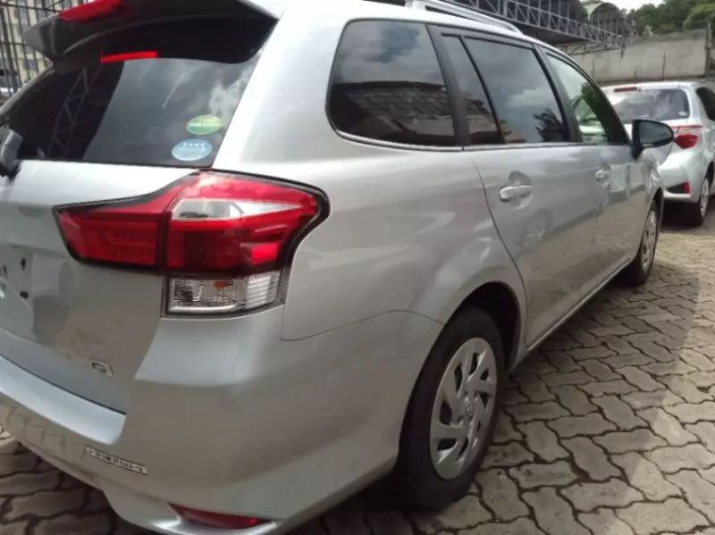 Toyota Fielder    - 2018