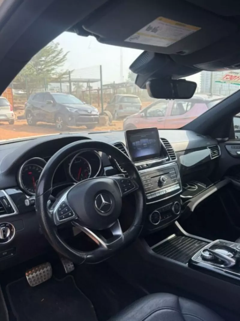 Mercedes-Benz GLE 43 AMG   - 2018