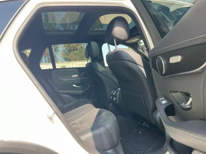 Mercedes-Benz GLC 300 - 2020