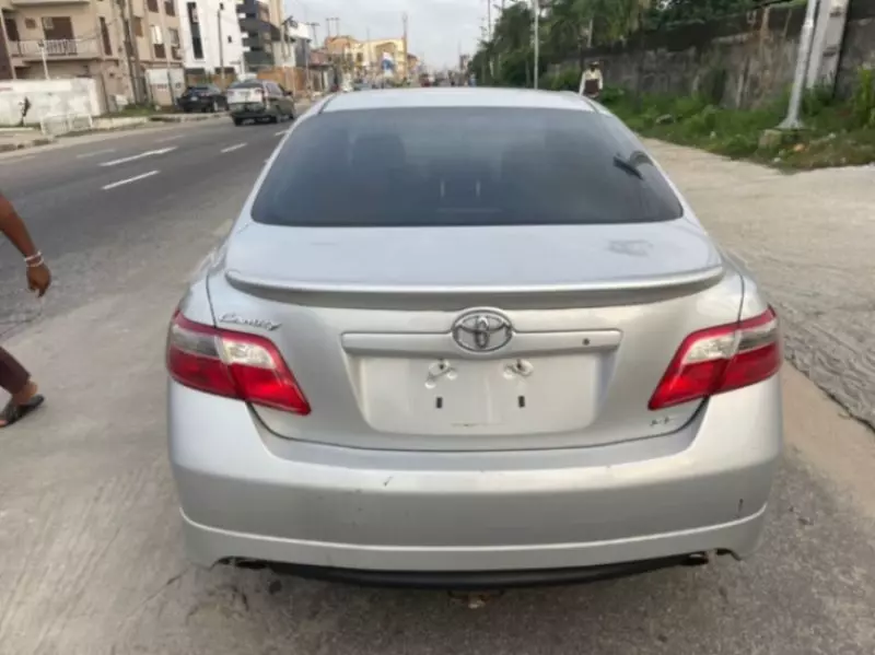 Toyota Camry   - 2007