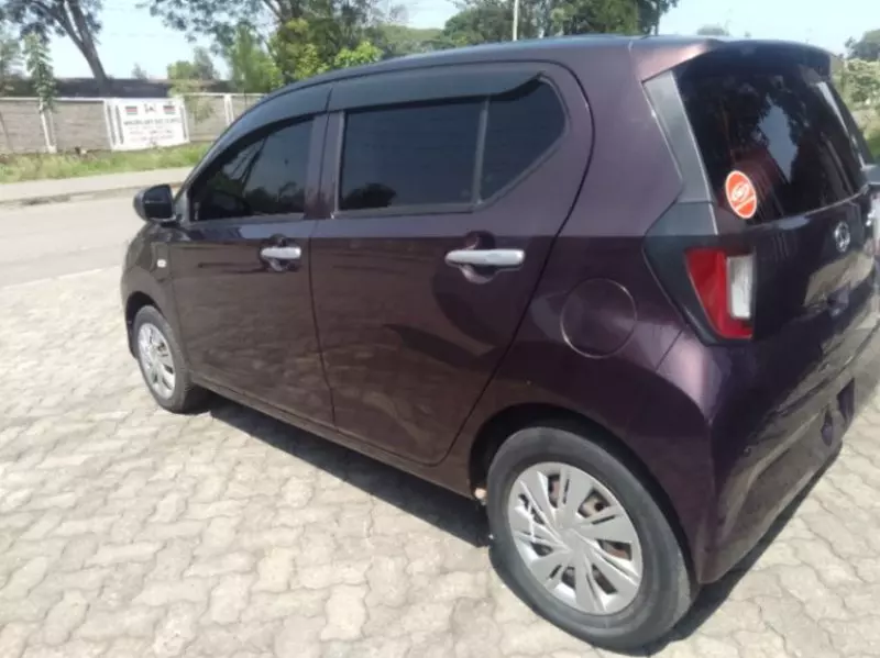 Daihatsu Mira    - 2017