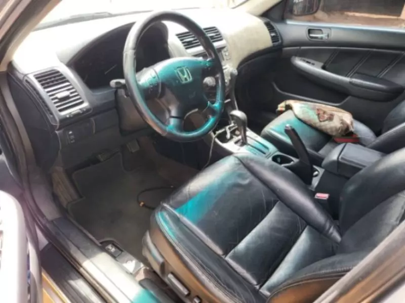 Honda Accord   - 2006