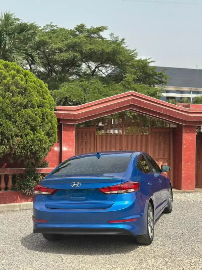 Hyundai Elantra   - 2017
