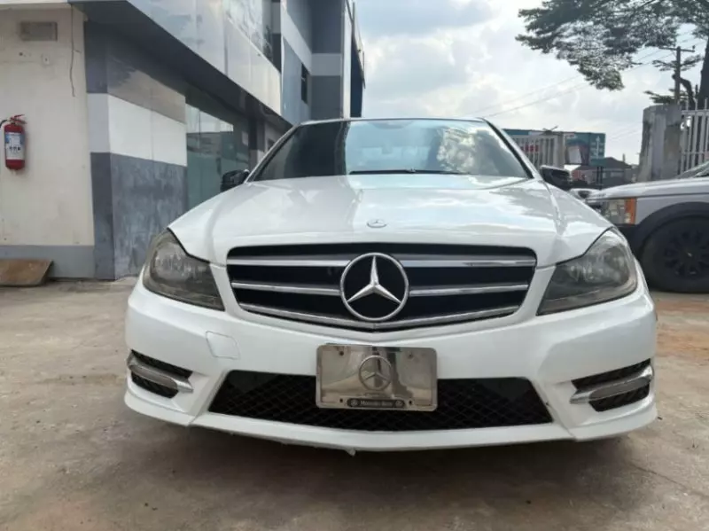 Mercedes-Benz C 250   - 2012