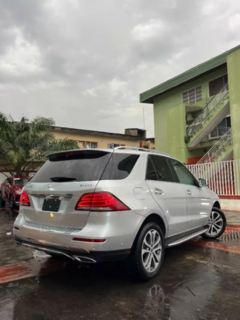 Mercedes-Benz GLE 350   - 2016