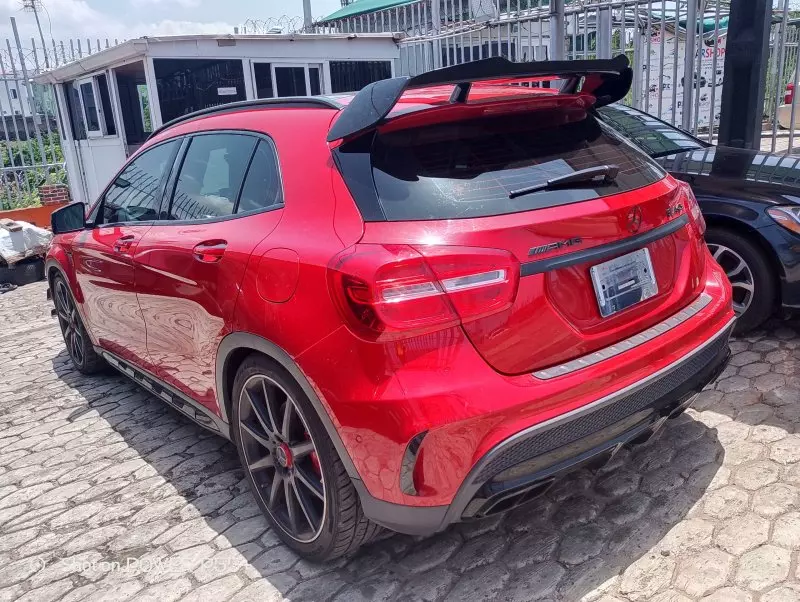 Mercedes-Benz GLA 45 AMG   - 2017