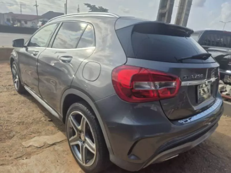 Mercedes-Benz GLA 250   - 2015