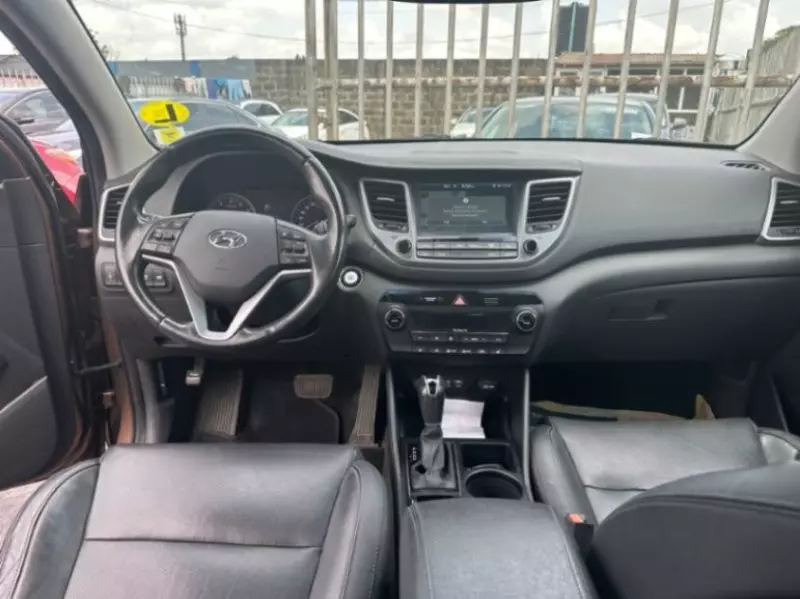 Hyundai TUCSON   - 2016