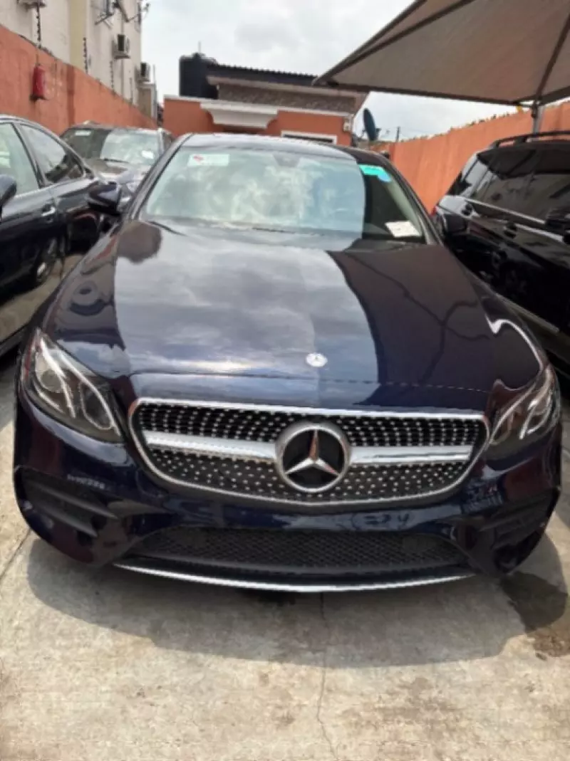 Mercedes-Benz E 300   - 2017