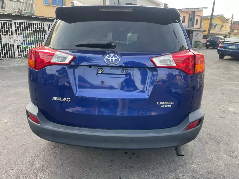 Toyota RAV 4   - 2014