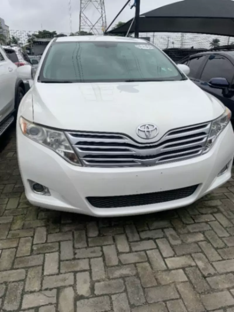 Toyota Venza   - 2013