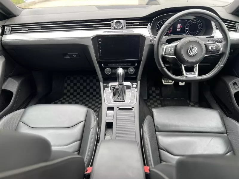 Volkswagen Arteon   - 2017
