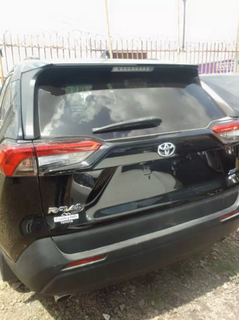 Toyota RAV4   - 2020