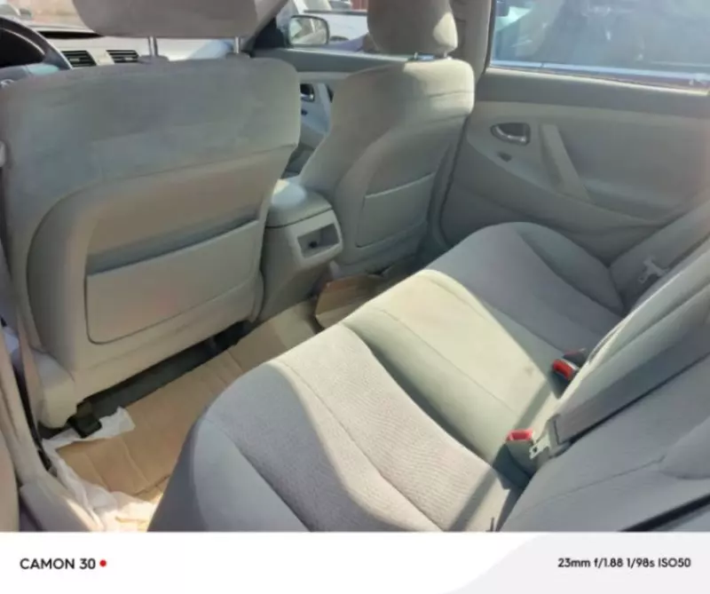 Toyota Camry   - 2010