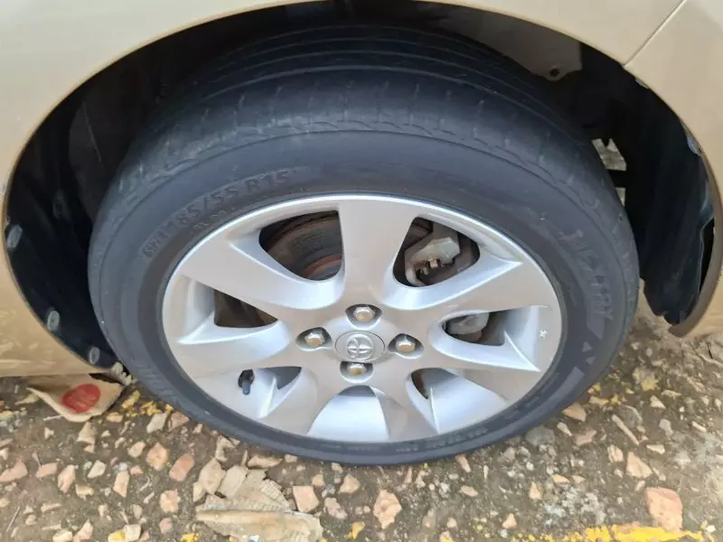 Toyota Passo Sette   - 2010