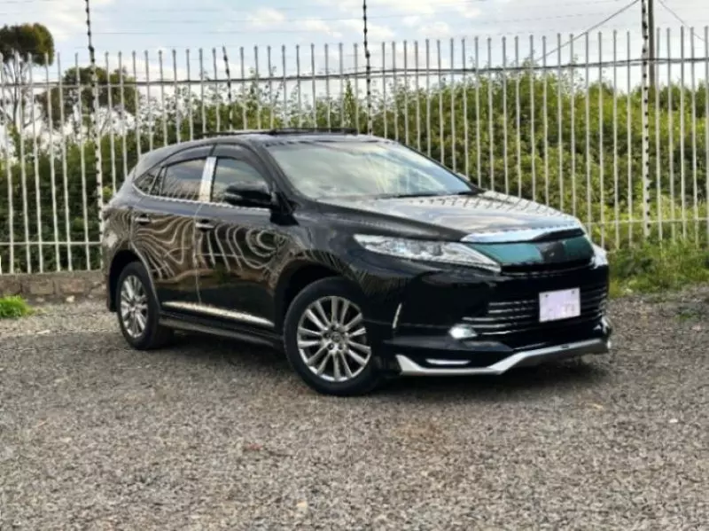 Toyota Harrier   - 2018