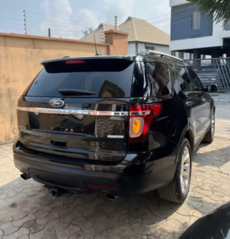 Ford Explorer - 2014