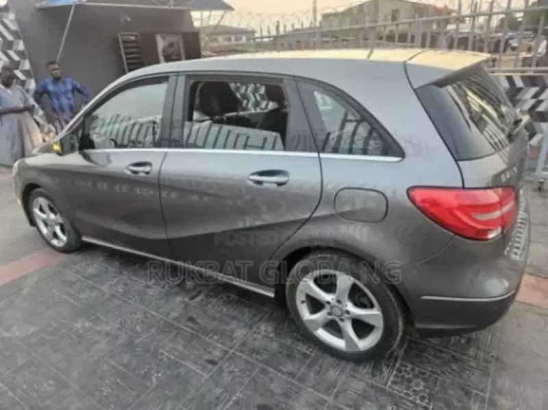 Mercedes-Benz B 250   - 2013