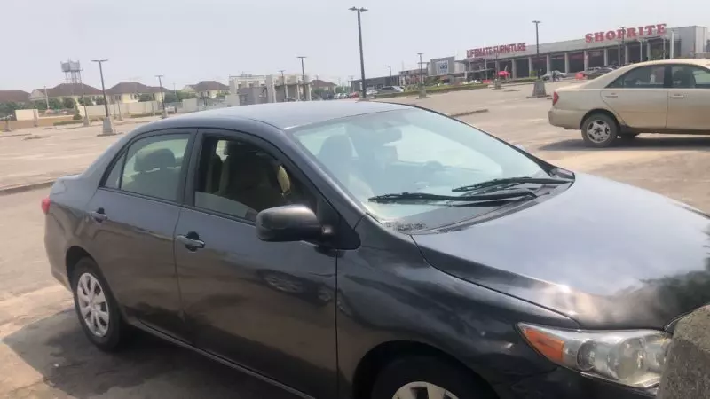 Toyota Corolla   - 2011
