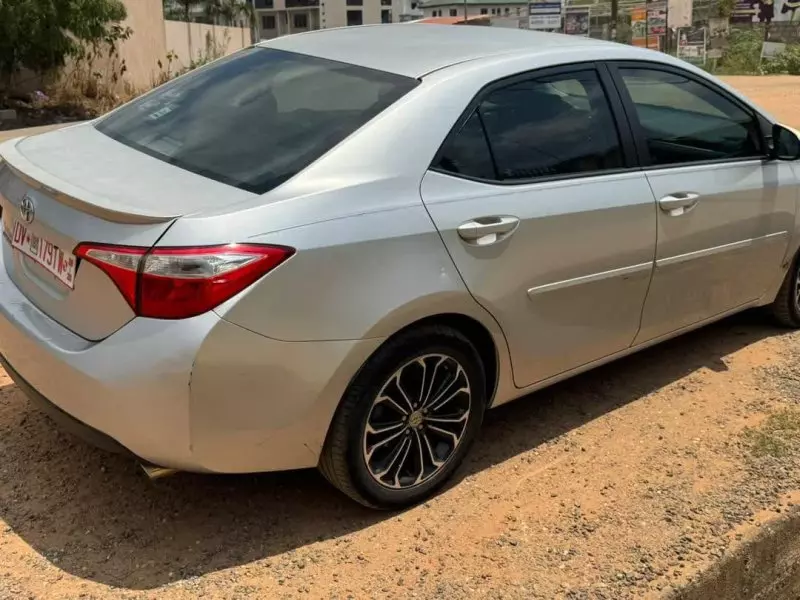 Toyota Corolla   - 2014