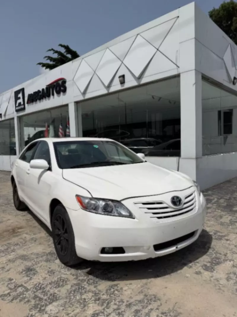 Toyota Camry   - 2007