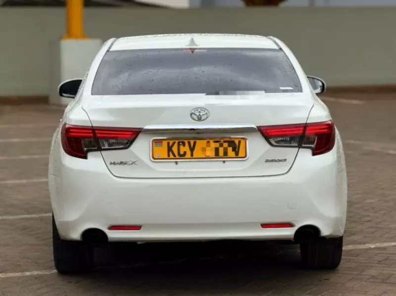 Toyota Mark X   - 2013