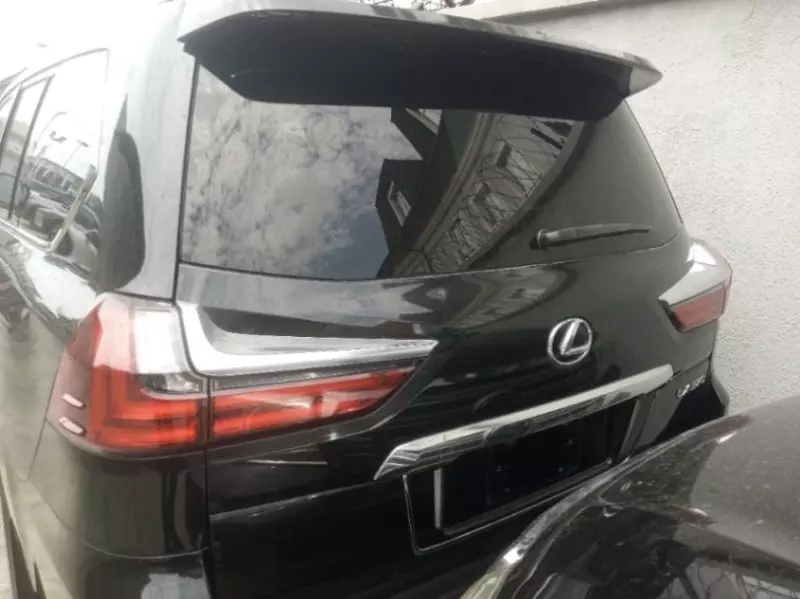 Lexus LX - 2018