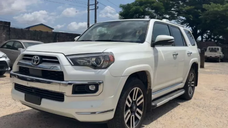 Toyota Highlander   - 2023