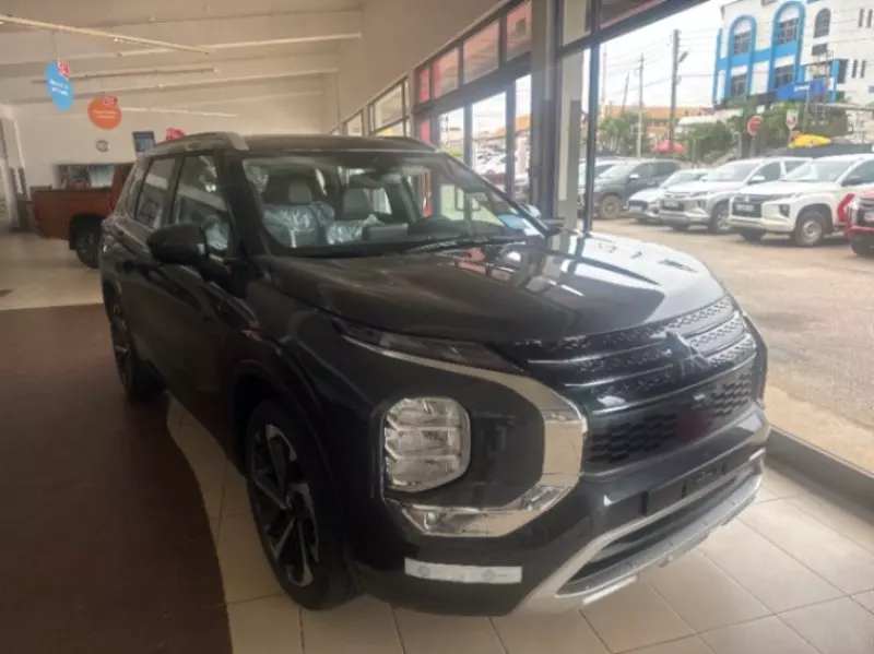 Mitsubishi OUTLANDER   - 2026