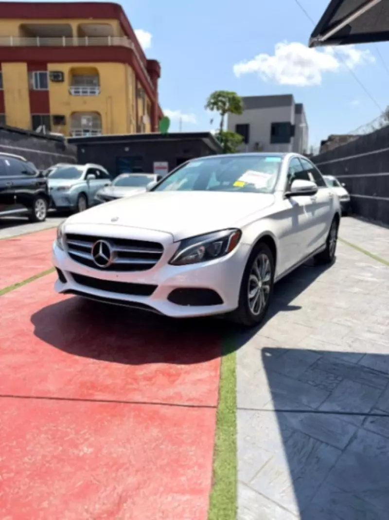 Mercedes-Benz C-Class - 2015