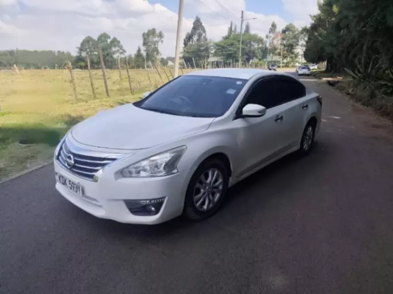 Nissan Teana   - 2015