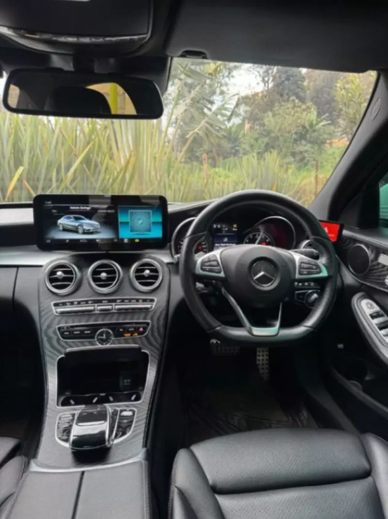 Mercedes-Benz C200   - 2017