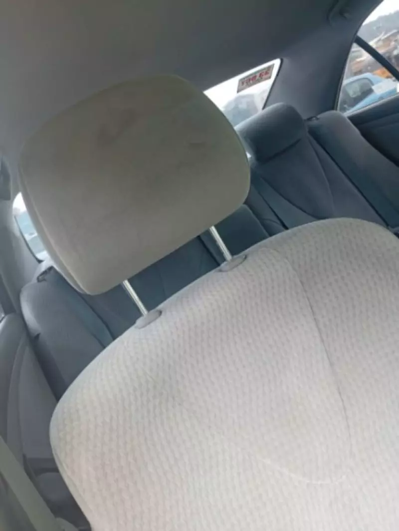 Toyota Camry   - 2011