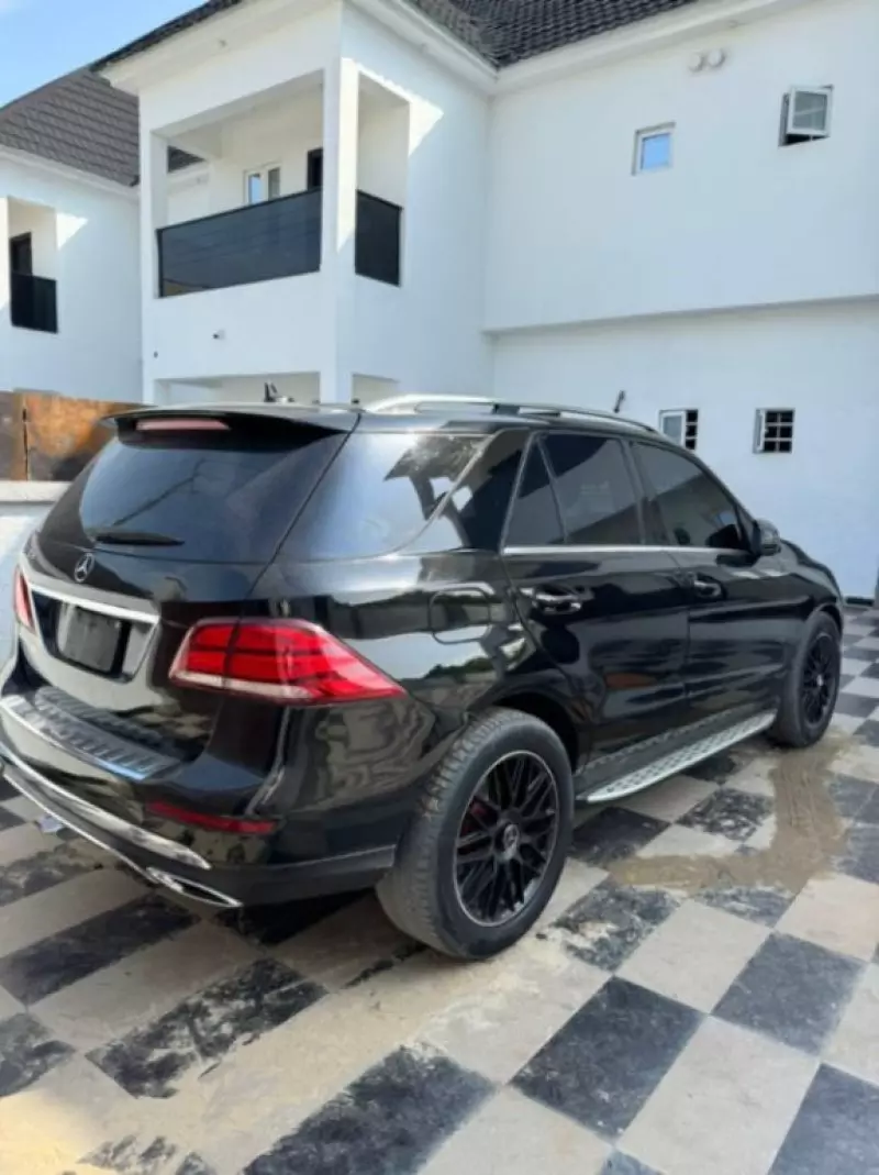 Mercedes-Benz ML 350