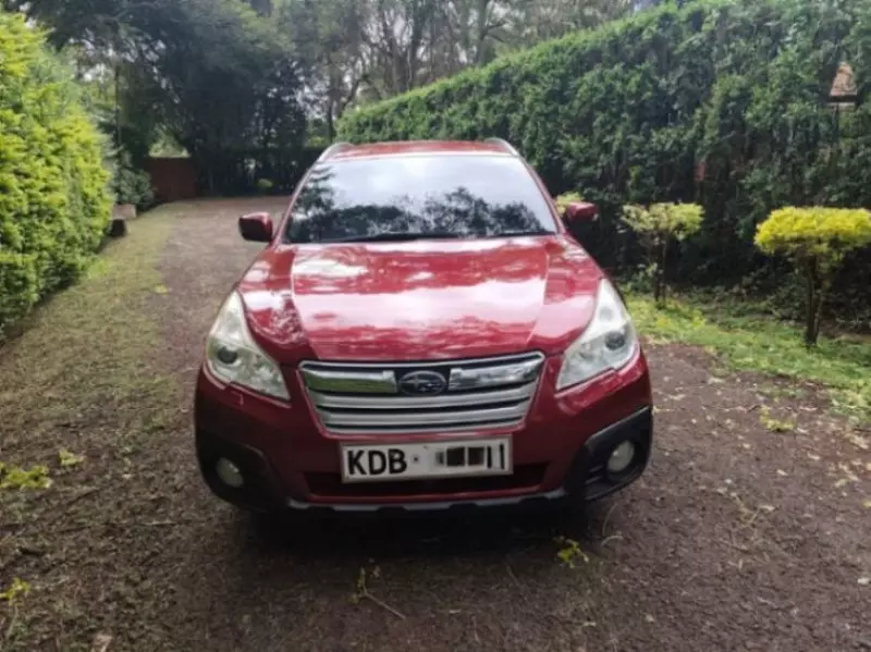 Subaru Outback   - 2013