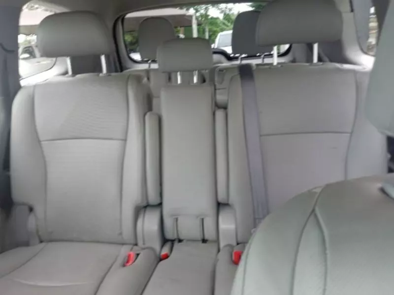 Toyota Highlander   - 2011