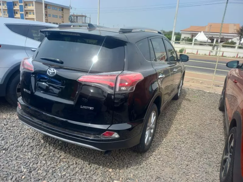 Toyota Rav4   - 2018